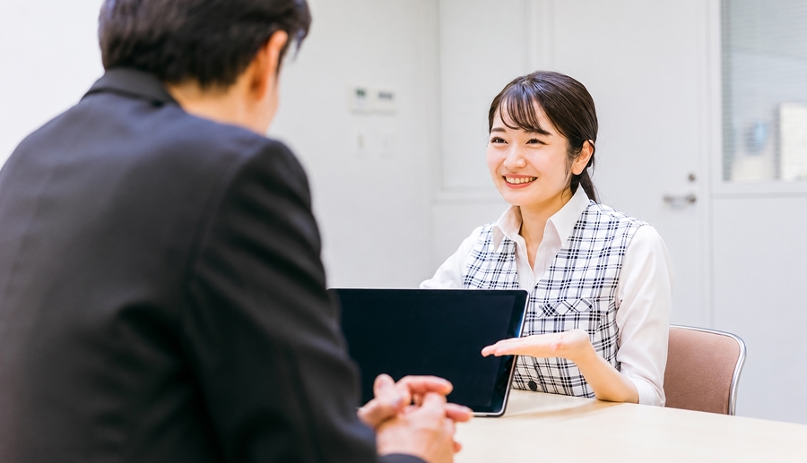 相談している様子